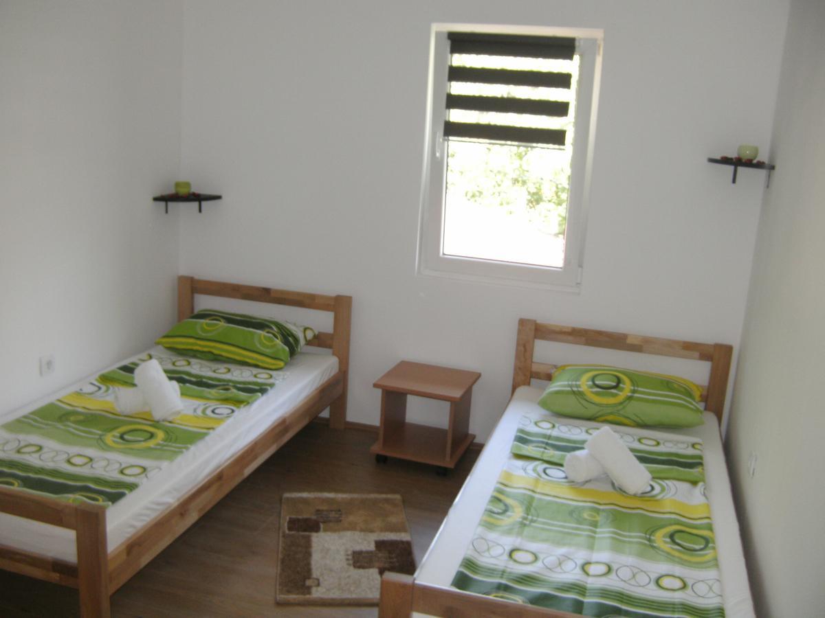 Ostello A&A Novi Sad Esterno foto