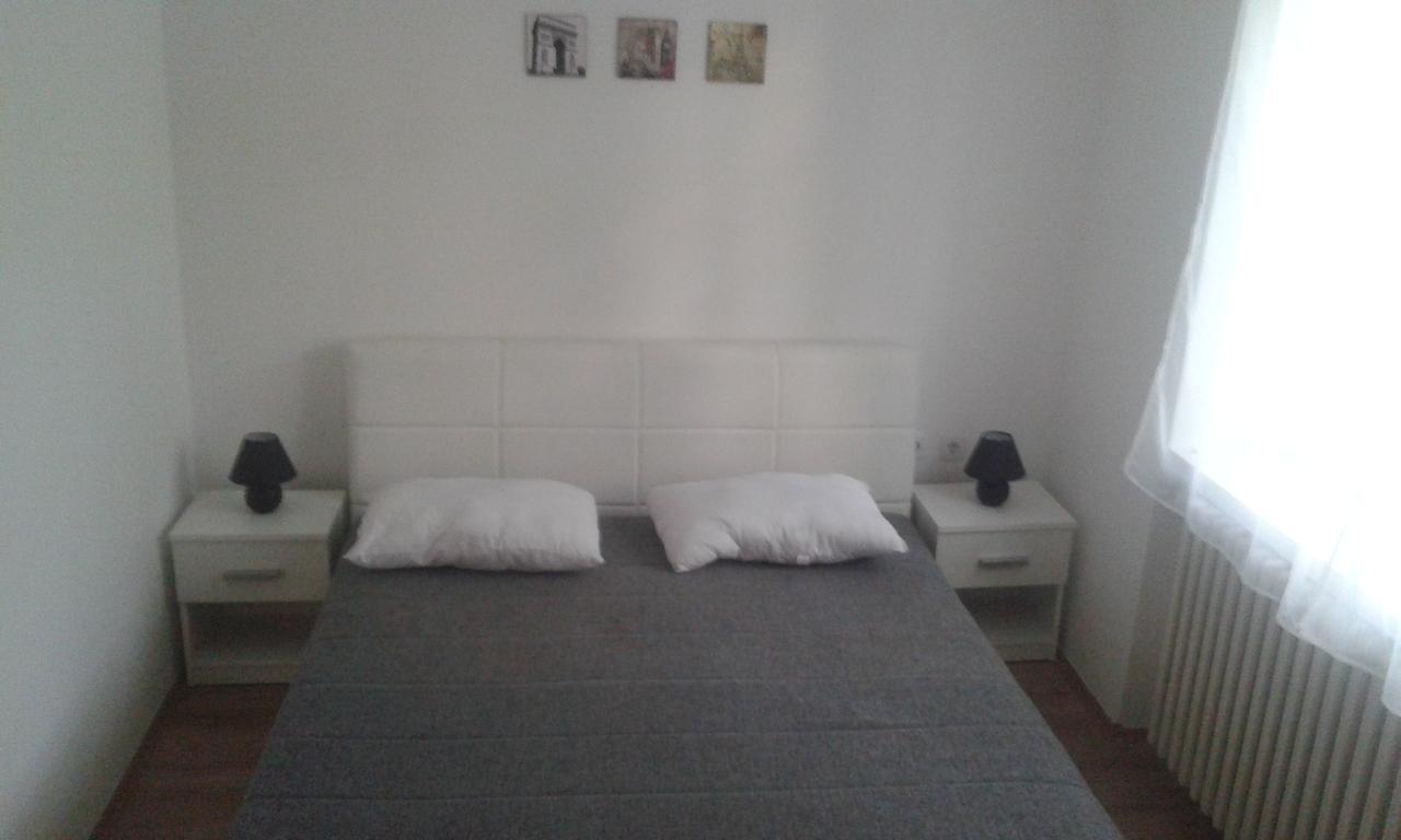 Ostello A&A Novi Sad Esterno foto