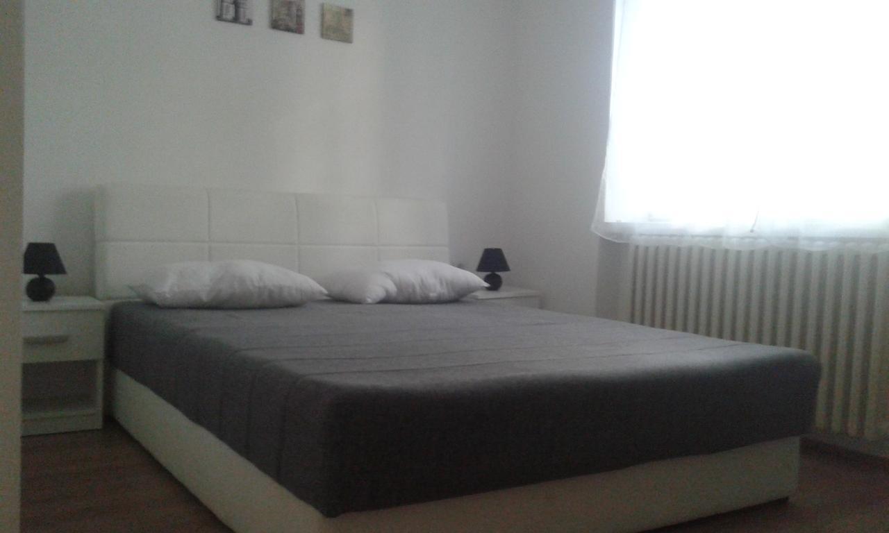 Ostello A&A Novi Sad Esterno foto